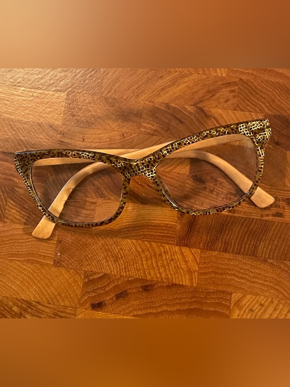 Fendi F1018 Eyeglasses Frames. Brown & Tan. Plastic. Preowned